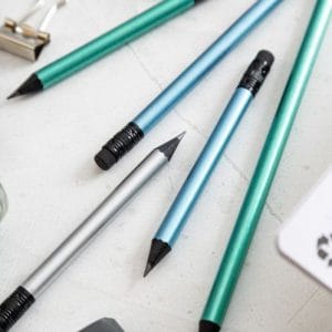 Neplum parastais zīmulis ar metālisku apdrai