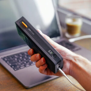 Xtorm-FS5271-Fuel-Series-27.000-mAh-67W-power-bank